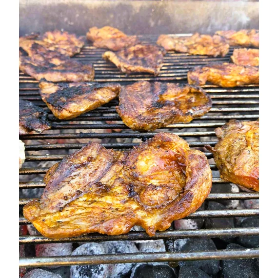 Pácolt Chilis Sertéstarja